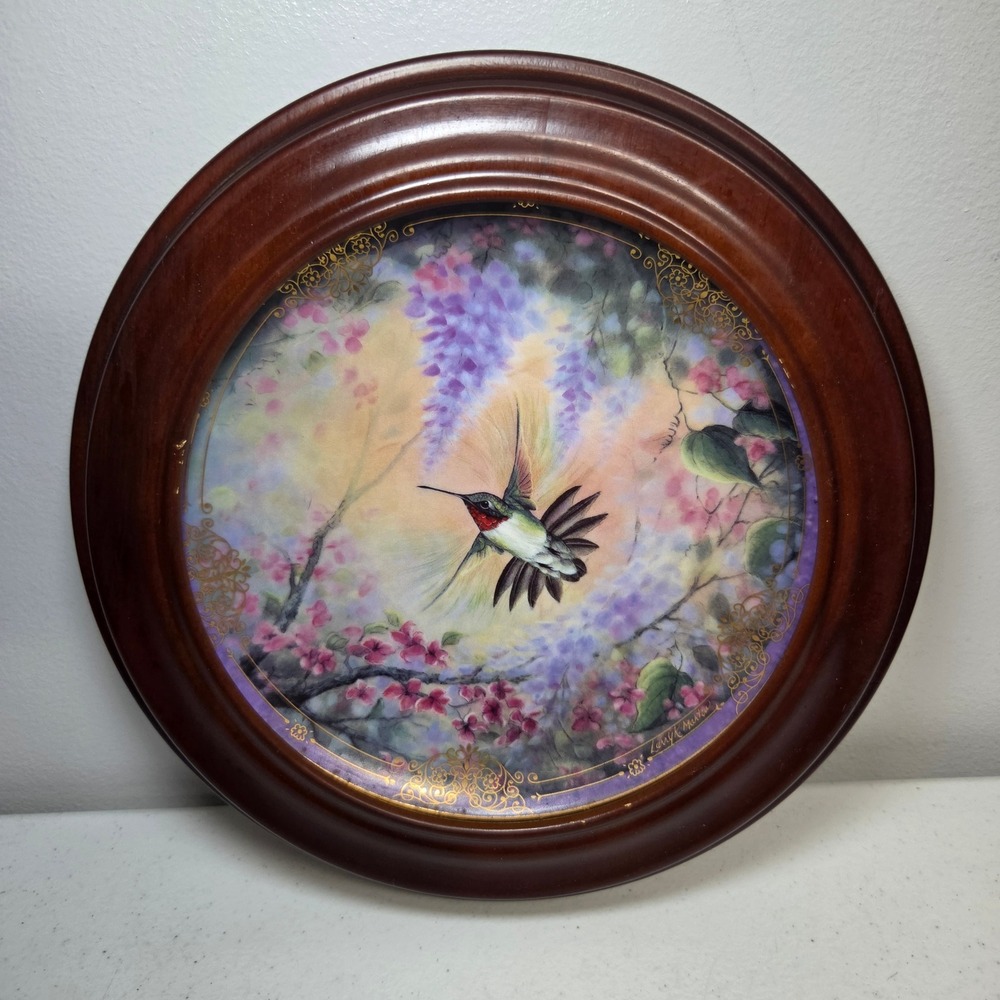 Bradford Exchange Whisper in the Wind Hummingbird Collector Plate Larry K Martin